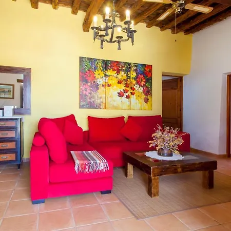 Cana Marina Family Friendly Санта-Эулалия-дель-Рио