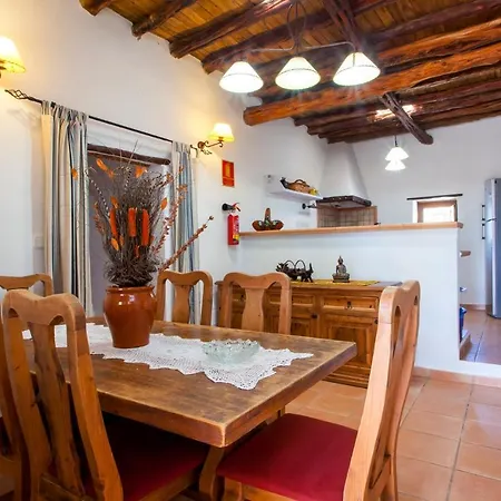 Cana Marina Family Friendly Санта-Эулалия-дель-Рио