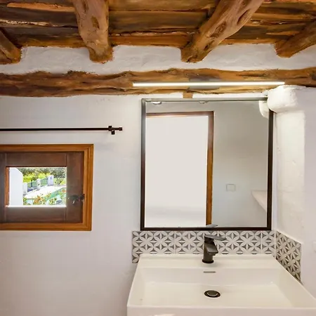 Cana Marina Family Friendly Вилла Санта-Эулалия-дель-Рио